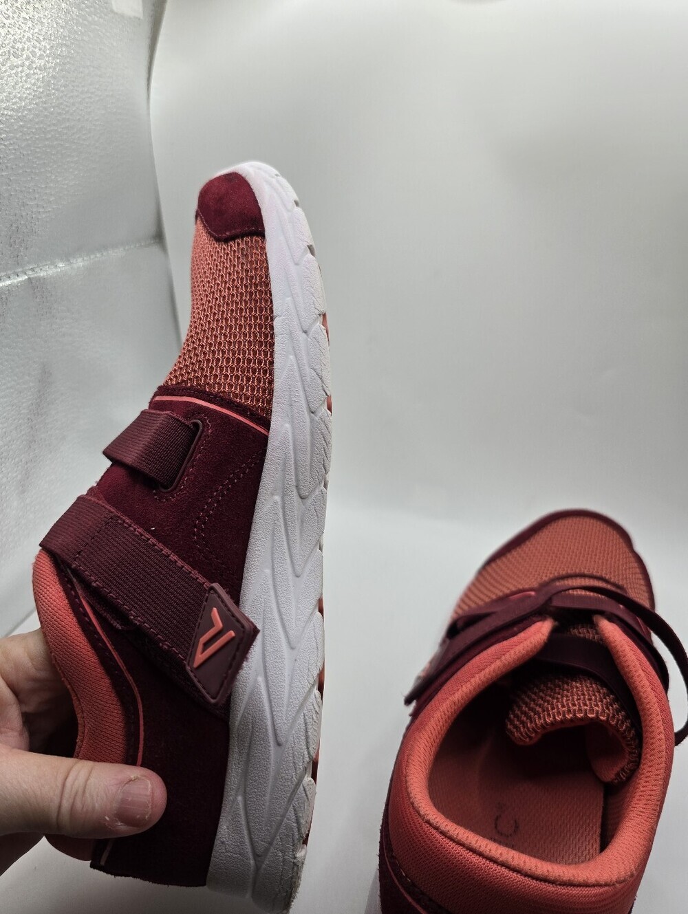 Vionic Hook & Loop Orthotic Burgandy Coral Walking Shoes. Ladies 9.5 - Picture 14 of 16